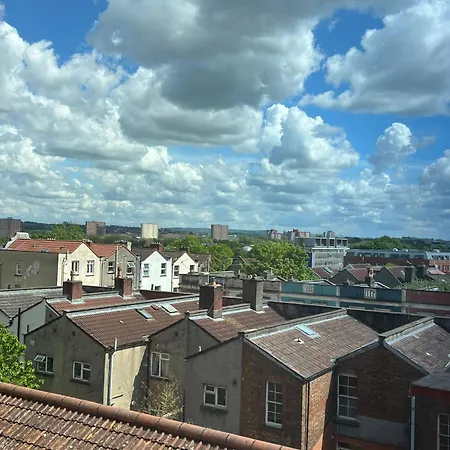 Stokes Croft - Whole - Centre - Serviced Bs1