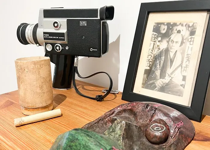 Stokes Croft - Whole - Centre - Serviced Bs1 Bristol